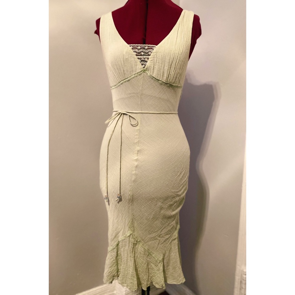 𝗦𝗢𝗟𝗗!! Windsor Vintage Inspired Dress 🥀